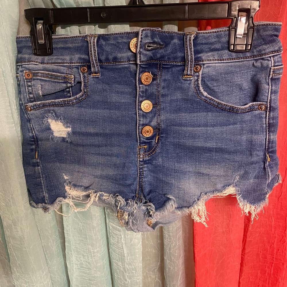 American Eagle  jean hi-rise shortie -size 4. Super stretch!button up!